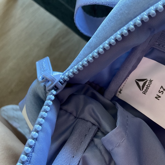 Reebox Adjustable Light Blue Backpack - Picture 3 of 5